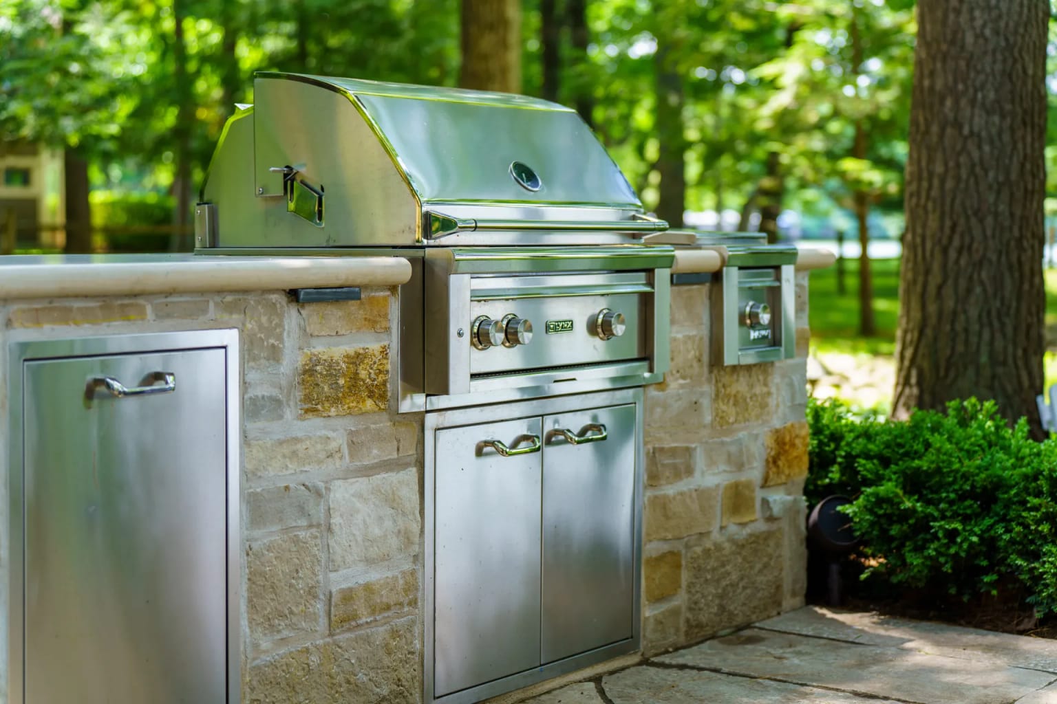 Outdoor Kitchens